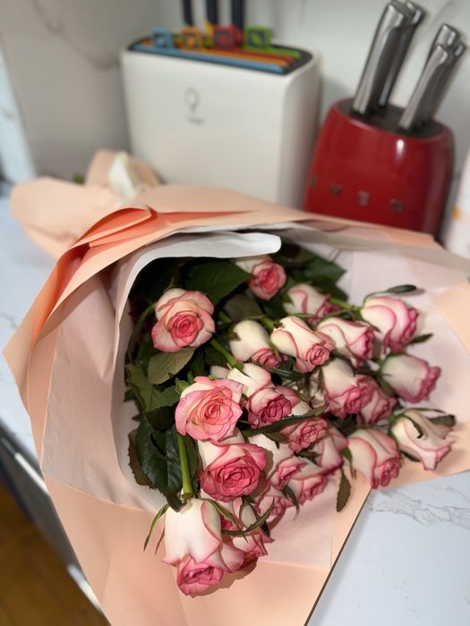 Букет роз цветы свежие