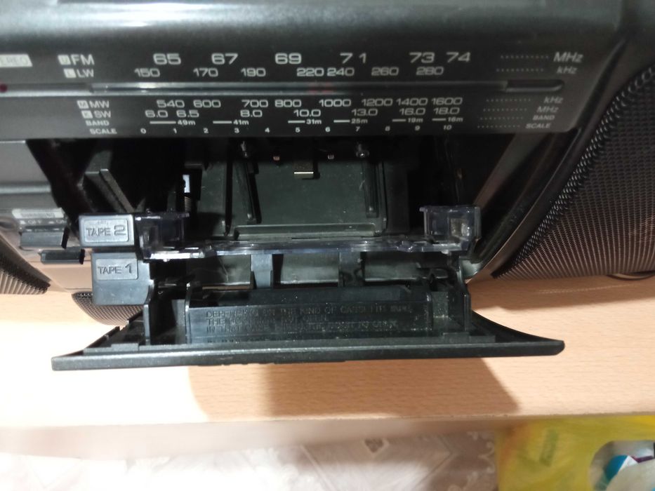 магнитофон  SHARP X-BASS для ценителей