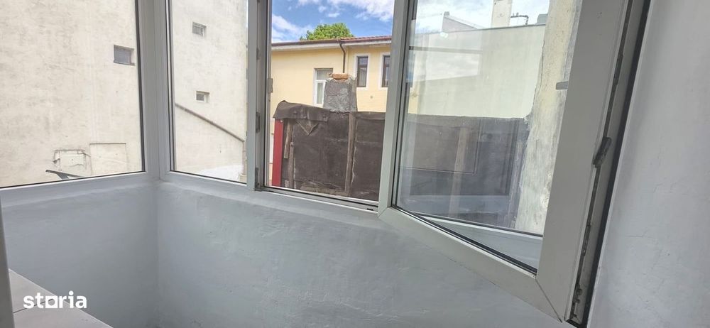 Ocazie ! Centru Piata Unirii 2 Camere 2 Balcoane Etaj 1 Boxa 76.500 E
