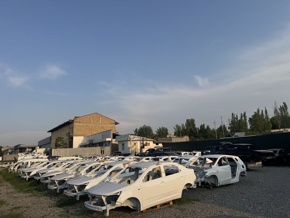 Янги кузуфдан ечилган радной деталлар рангига тушади