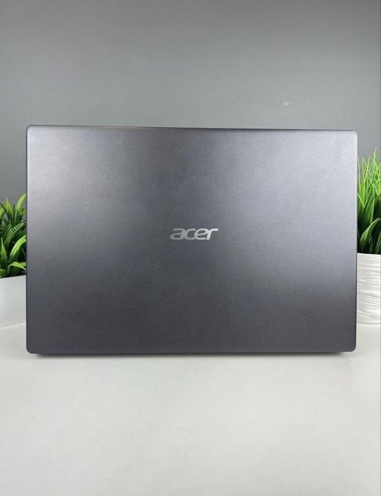 Ноутбук Acer core i3/10-пок
