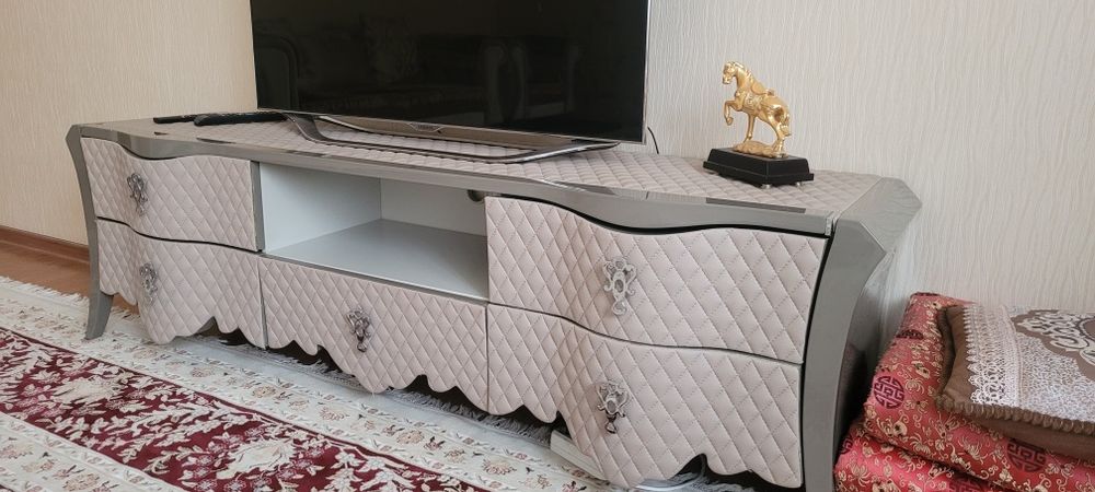 Тумба под Телевизор