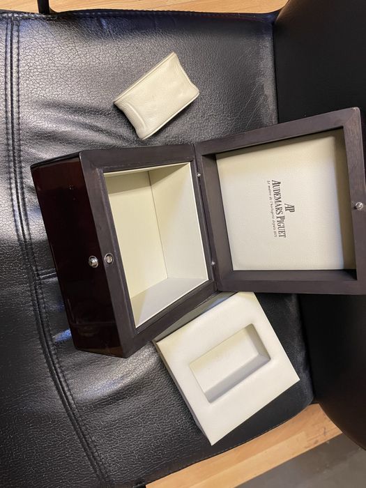 cutie ceas audemars piguet