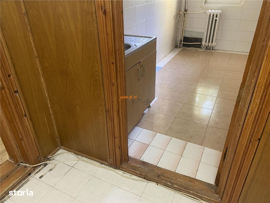 Apartament 2 camere in Focsani , cartier Sud , et 1 4 , 54 mp , liber