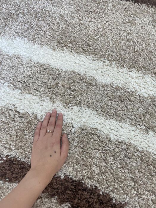 Лапша Ковер 2 на 3 метра. Абсолютно новый.