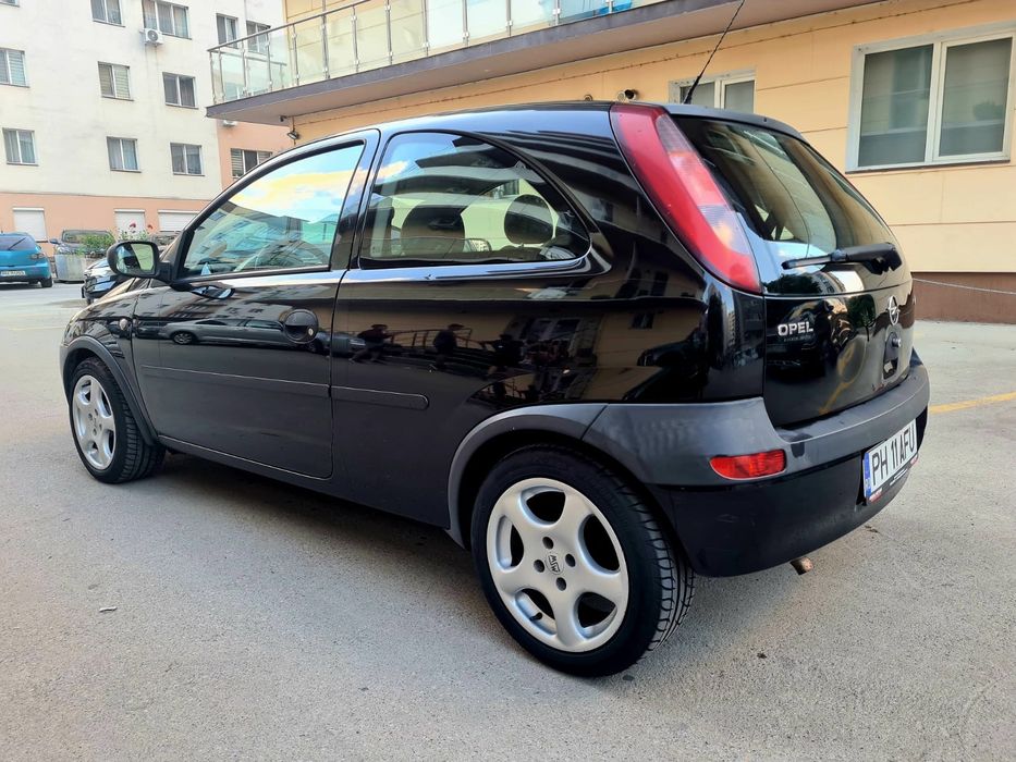 Opel corsa c / 1.2 benzina
