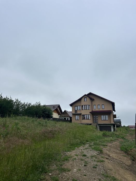 Casa in Miroslava Vorovesti in apropiere de TLT suprafața casei 326 mp utili  Teren 1189 mp preț 150.000 de euro