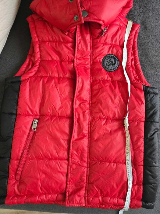 Детски елек Diesel 10-12 г. / 100 % Оригинален / Перфектно състояние