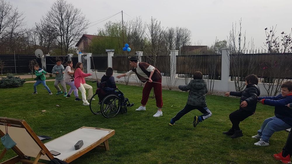 Animatori petreceri București