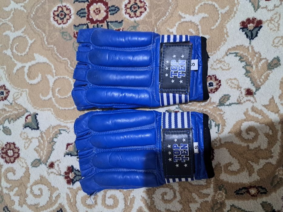 Продам спортивный инвентарь