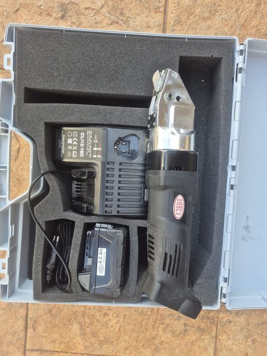 Foarfeca tabla milwaukee draco ak3514