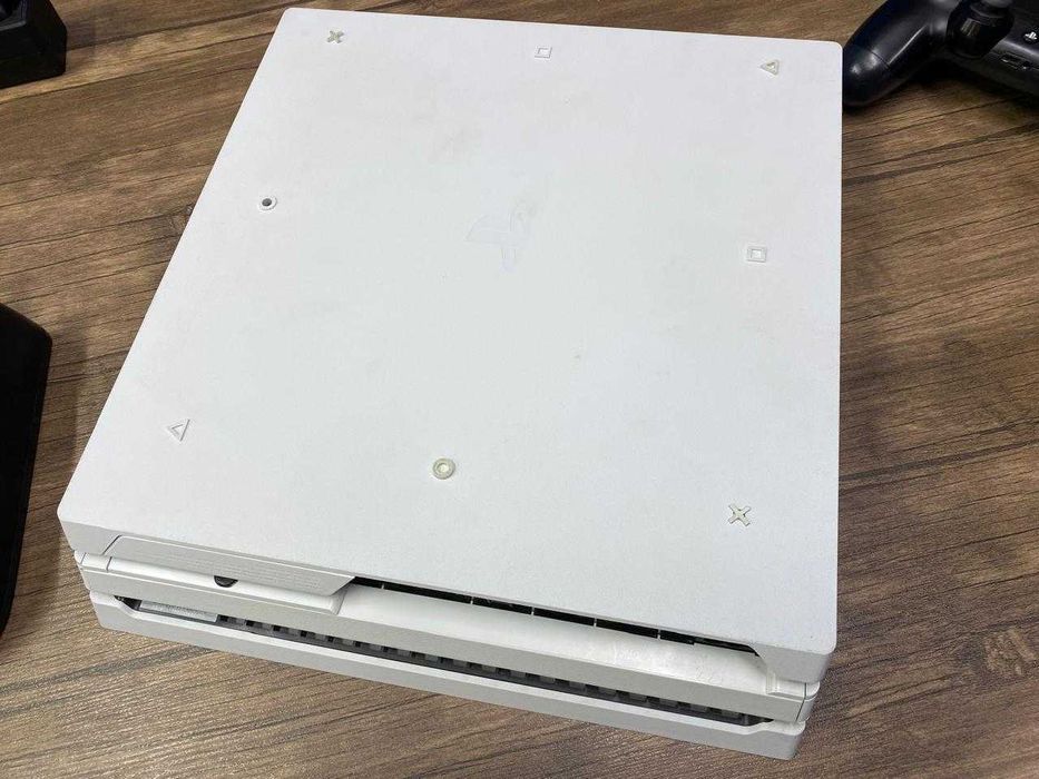 PS4 Pro 1Tb 2 Геймпада ~50 Игр Станция