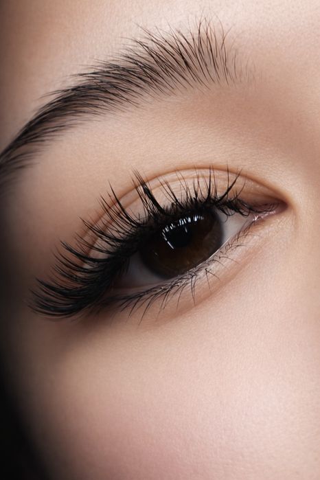 Ищу моделей на наращивание ресниц 2500