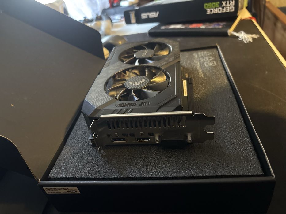 Видеокарта GTX1650 4GB