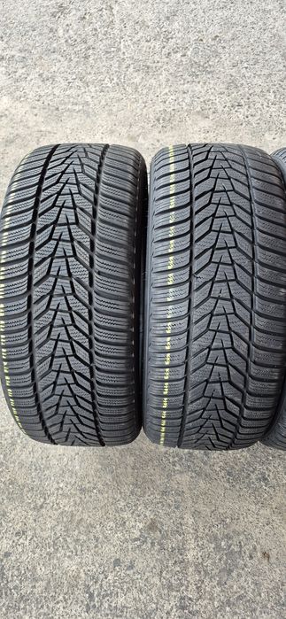 4 anvelope iarna ca noi Hankook 225/40/18.Pretul este pe bucata.