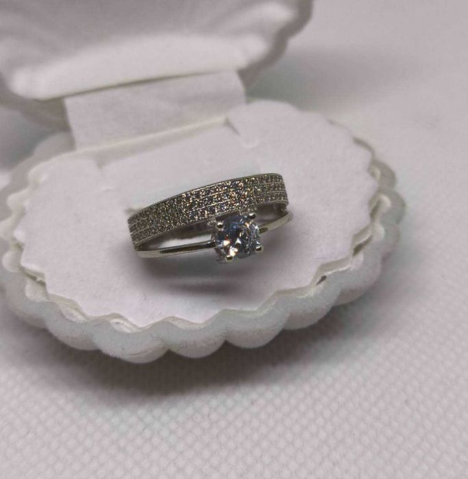 Сребърен пръстен с фианити – проба 925, нов, размер 17