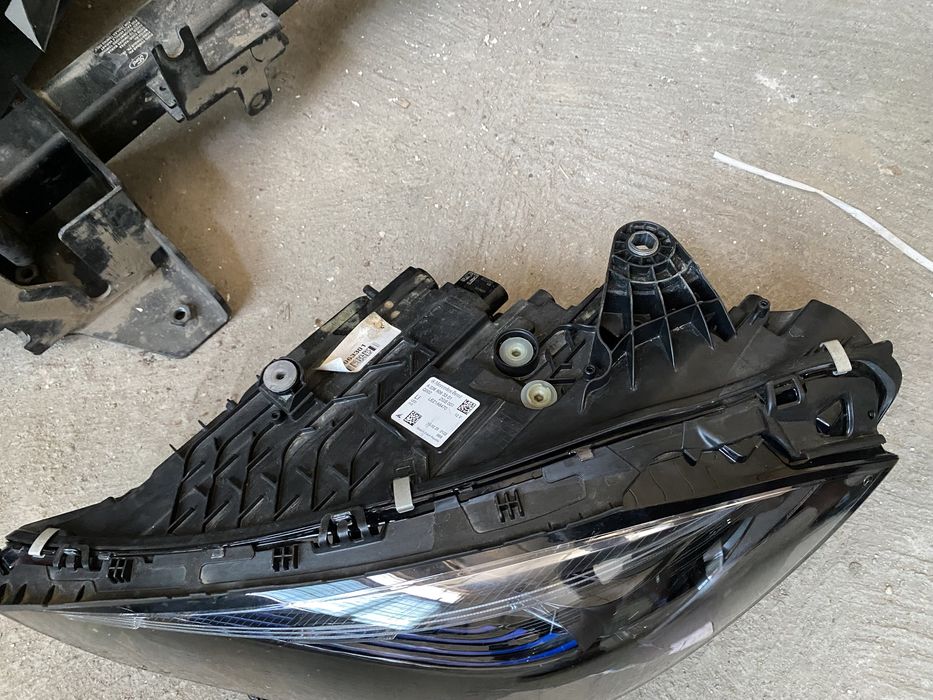 Far Mercedes CLE C236 A236 2024 , 2025 far stanga digitallight