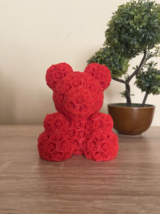 Декоративно мече от рози