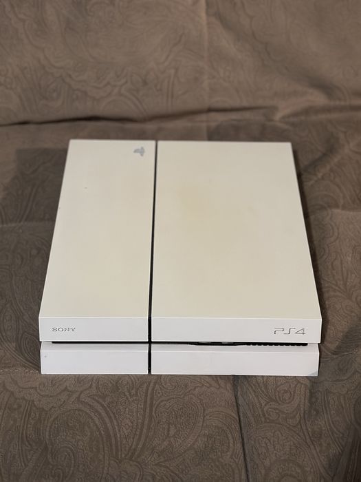 Sony PlayStation 4