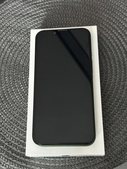 Продавам İPHONE 13 128GB