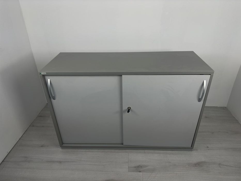 Шкаф етажарка съхранение на документи и други нужди обзавеждане