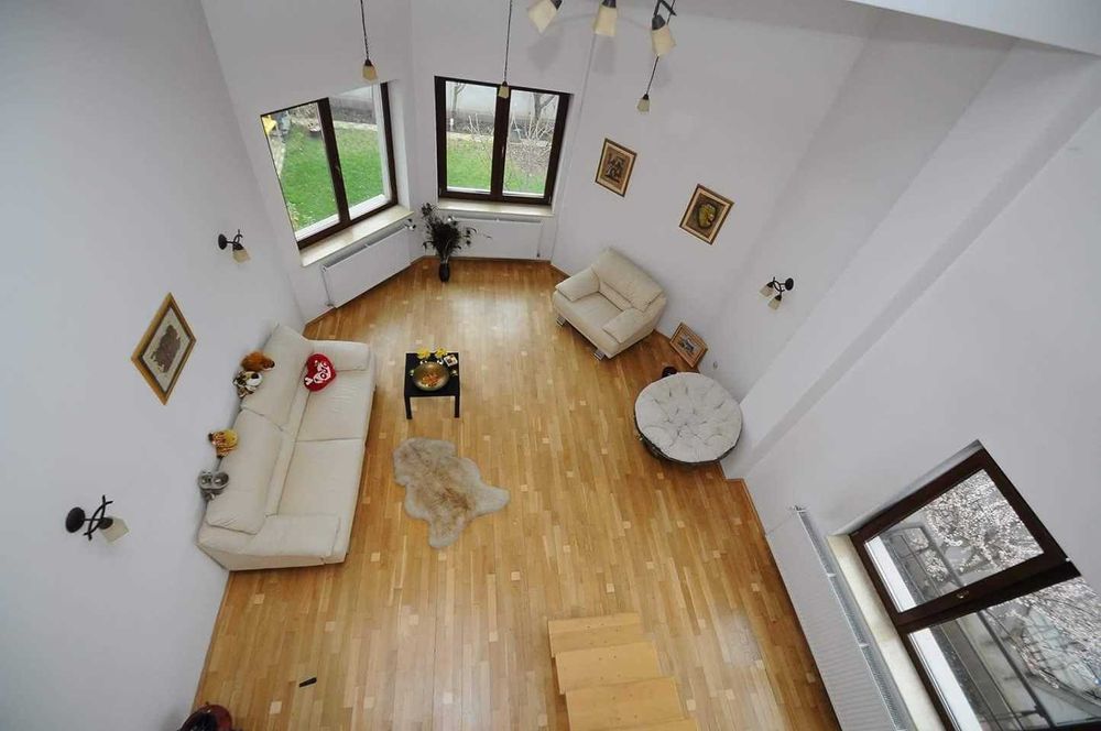Inchiriere casa