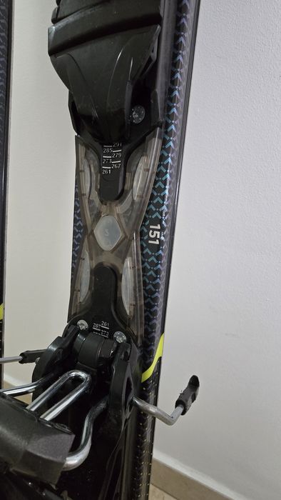 Schiuri Dynastar Intense 8 2020/2021