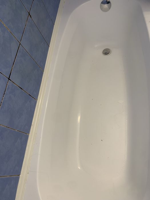 Vand cada aproape noua