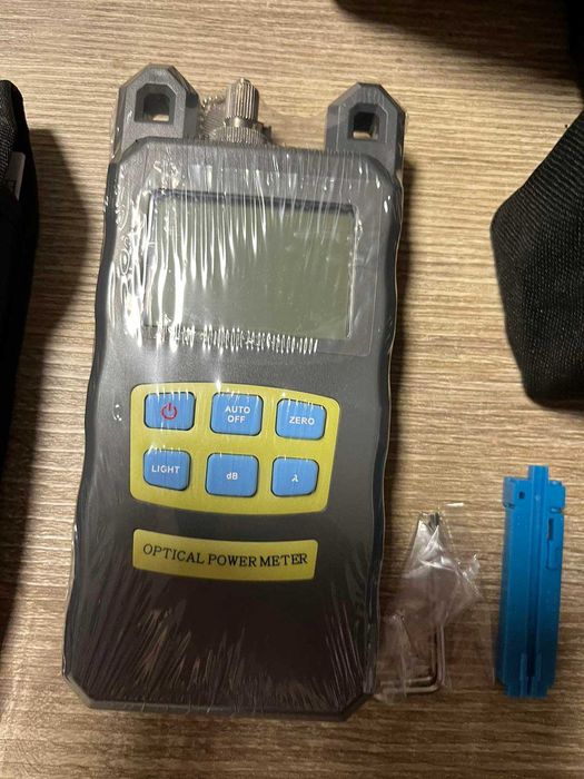 Комплект инструменти за Оптични кабели.