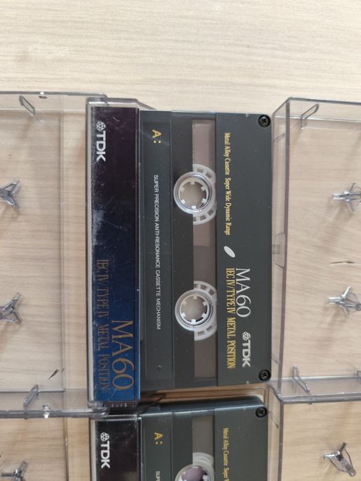 Casete crom și metal