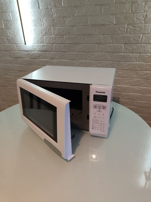 Микроволновая печь Panasonic NN-ST337W,