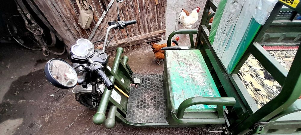 Triciclu electric fără permis