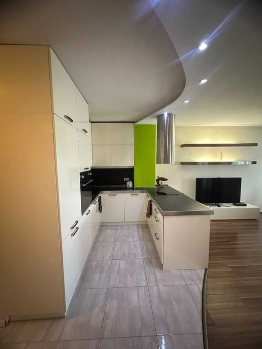 Продава се Тристаен апартамент в София, Гео Милев - 100 кв.м за 765 €/кв.м - Снимка #2