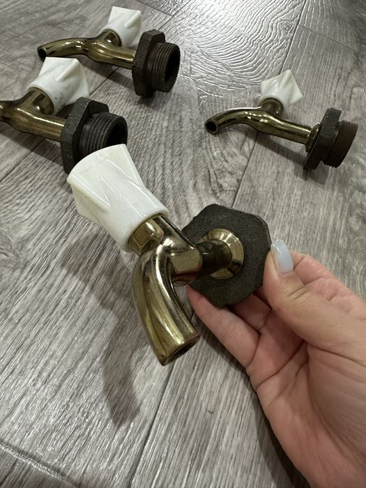 Продам новый кран