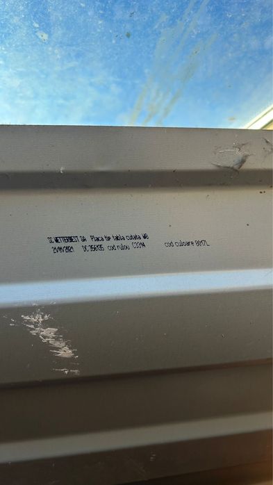 Tabla cutata 100mp wetterbest 15lei/mp