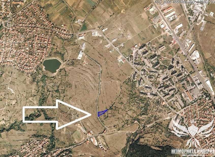 Продавам парцел 1689кв.м. в гр.Асеновград кв.Горни Воден, първа линия