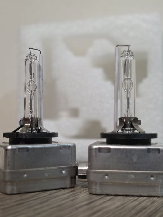 Продавам ксенон крушка NEOLUX D1S 35W – оригинал