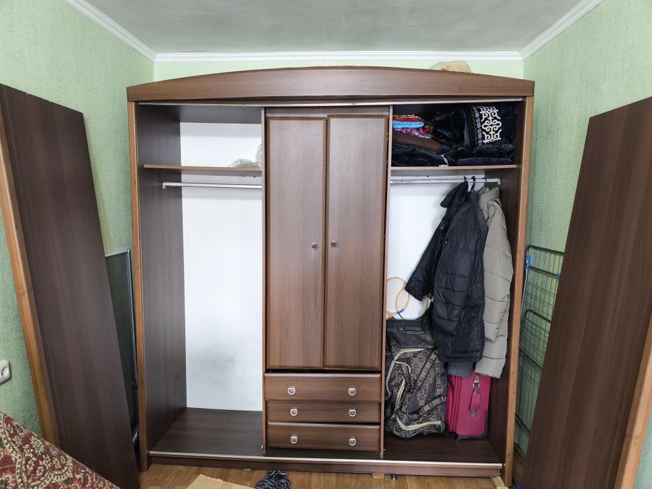 Продам шкаф-купе