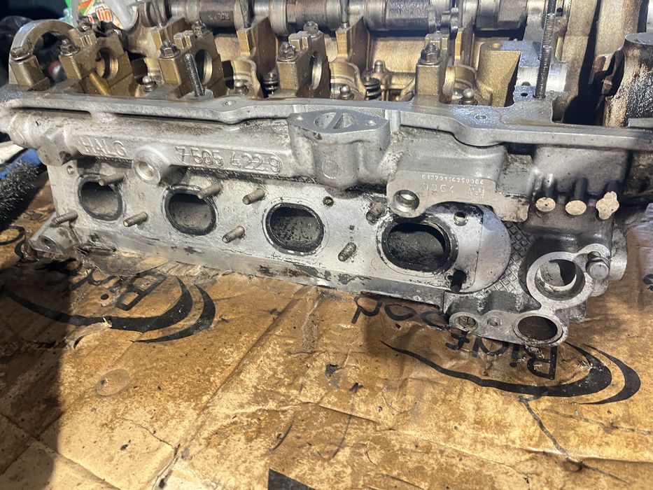 Цилиндрова Глава от BMW e90/e87 n46b20 318i 129кс