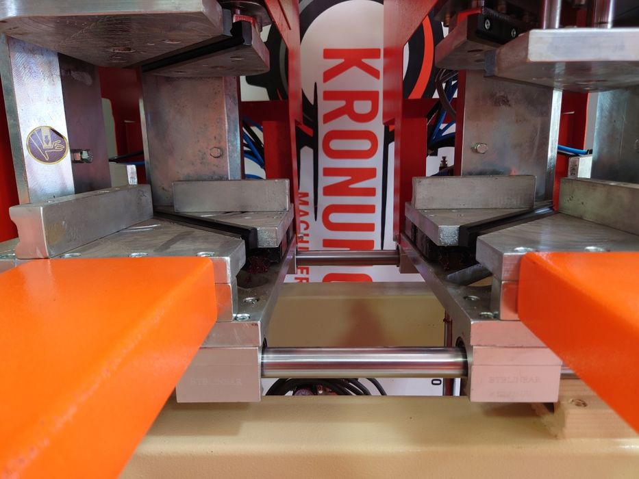 Utilaje Tamplarie PVC (Masini de sudat cu doua capete 0.2mm)