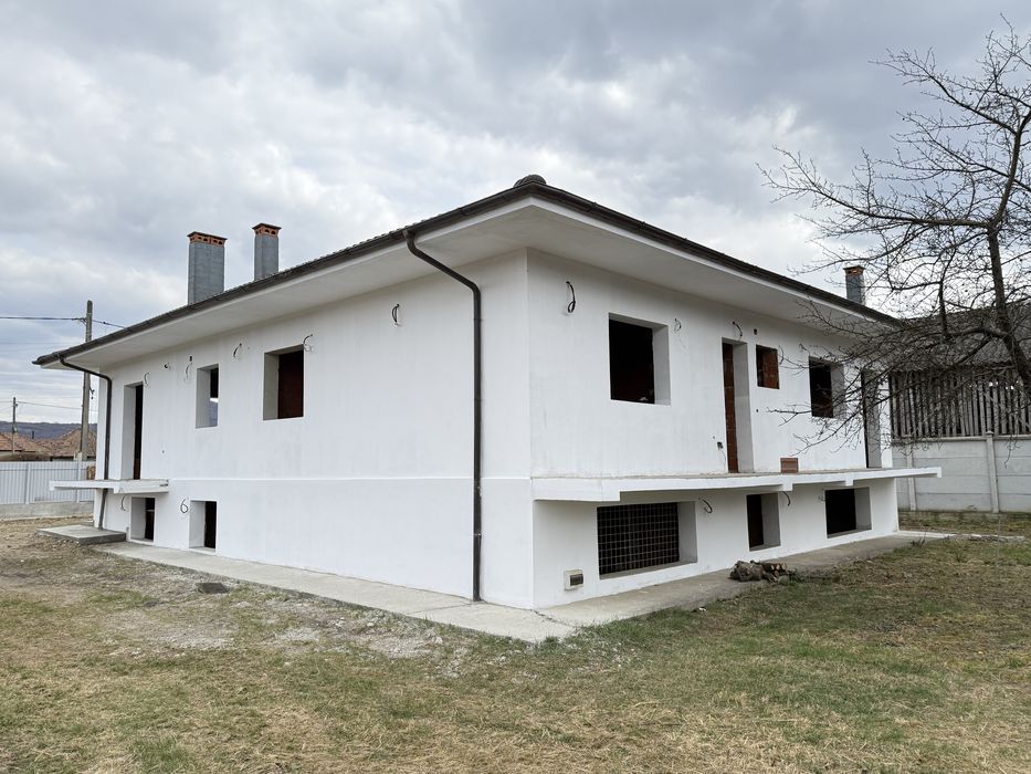 Casa noua in Calimanesti