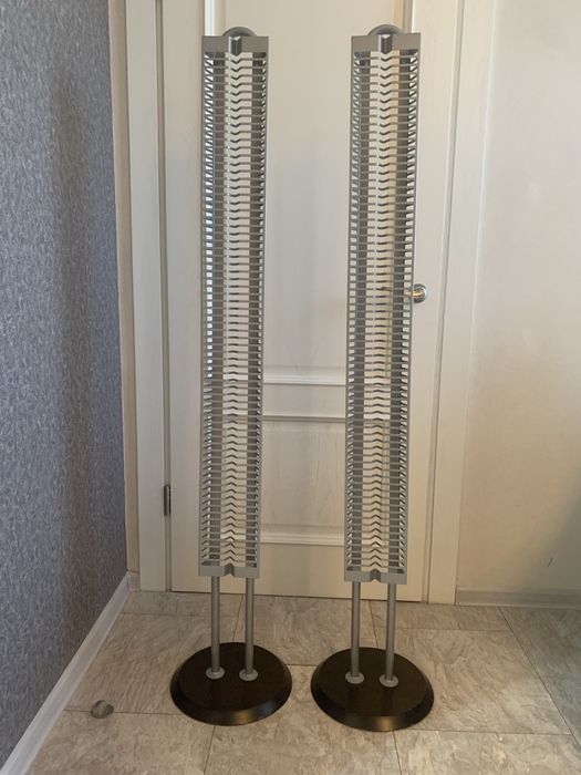 Стойка для CD дисков.