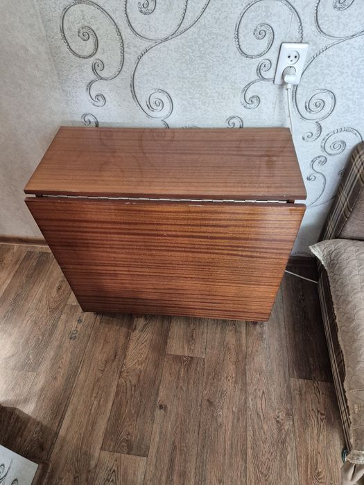 Продам стол расклодной