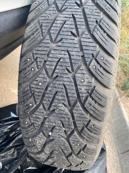Зимные Шины с шипами 17 размер