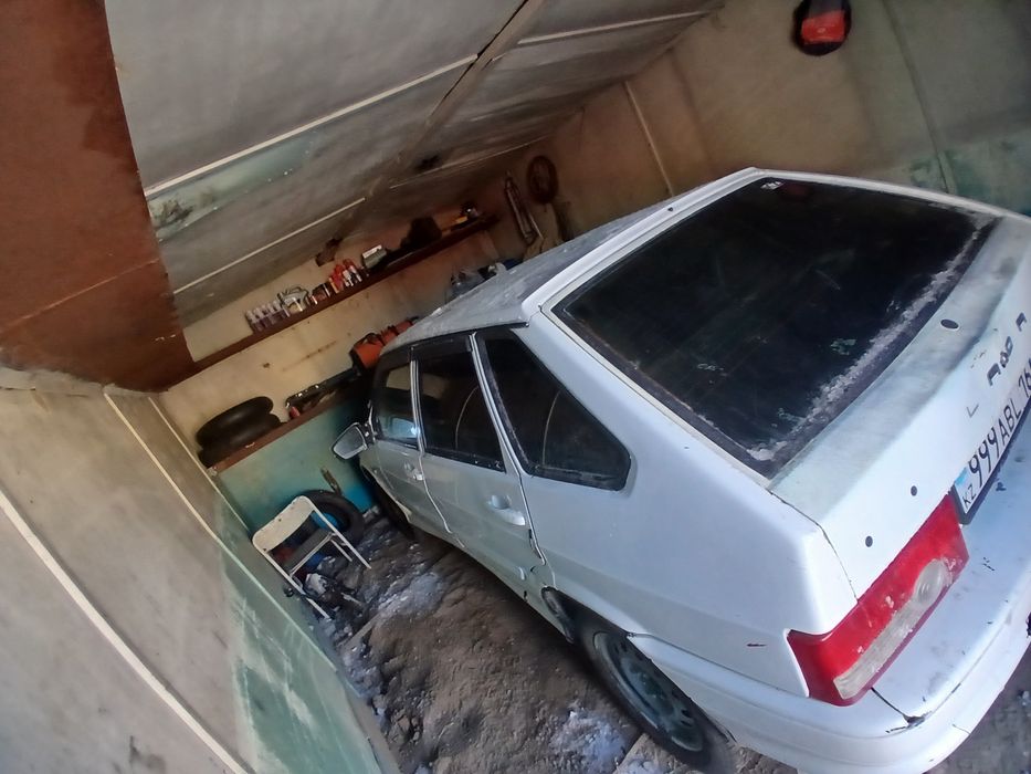 Продам ваз 2114 срочно
