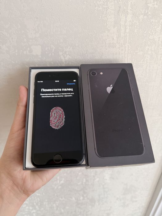 IPhone 8/64Gb - В отличном состоянии