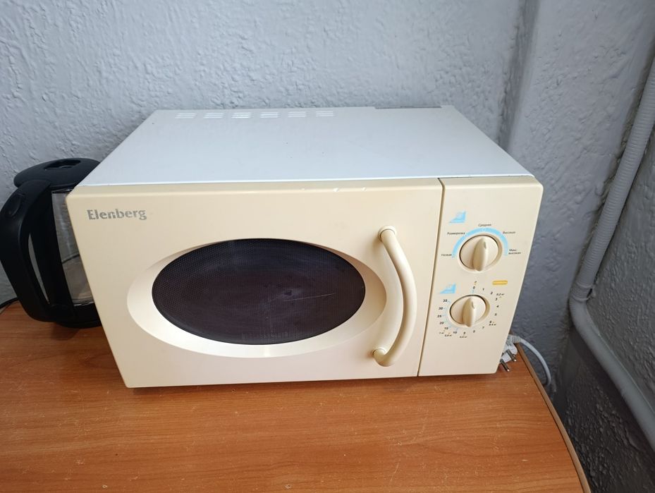 Продам микроволновую печь.