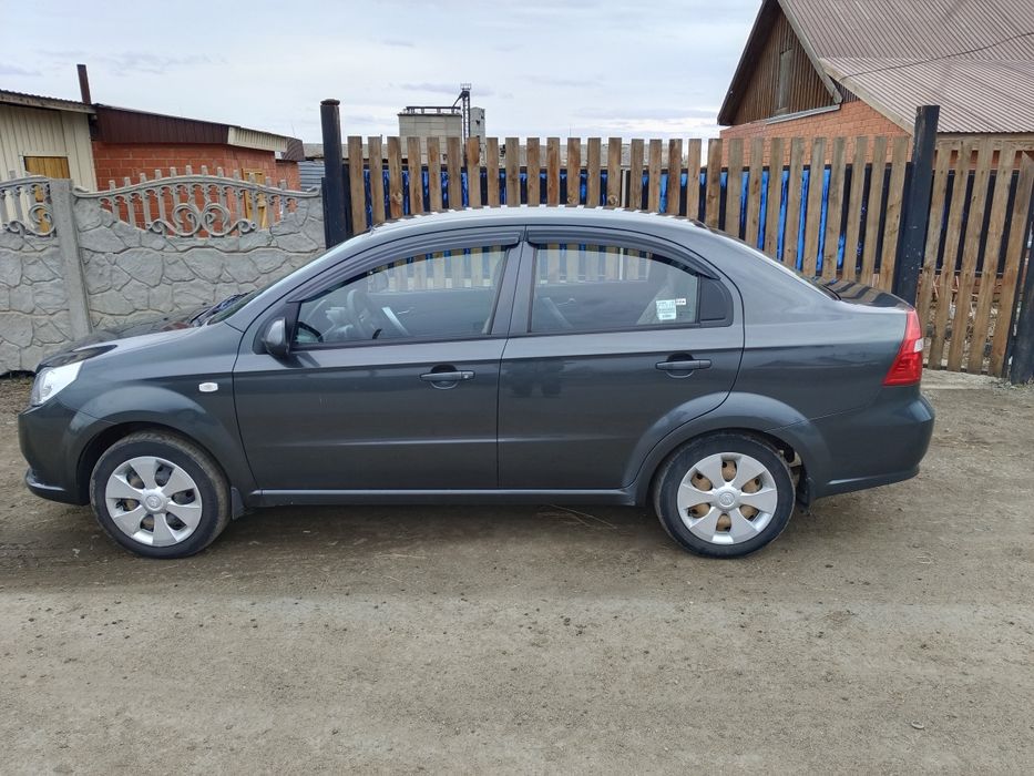 Продам   автомобиль RAVON нексия