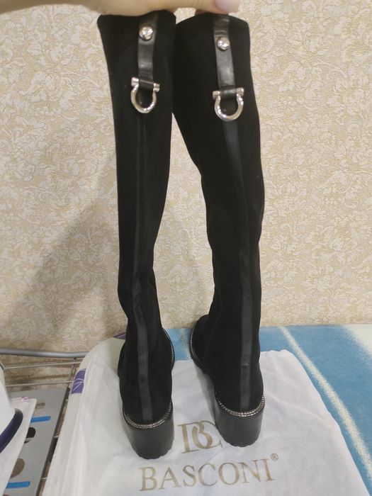 Продам зимние сапоги и ботинки