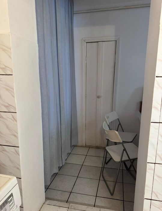 Două garsoniere de vânzare